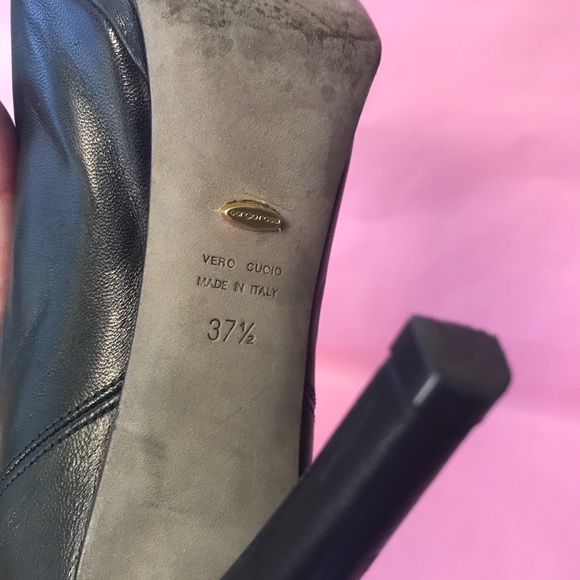 Black Sergio Rossi pull on leather boots in box